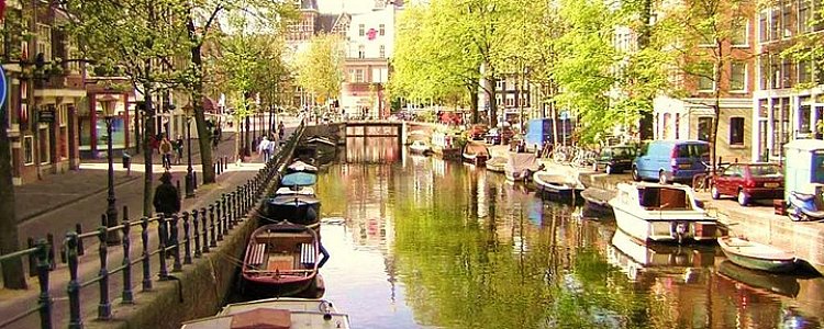 Когда лучше ехать в Амтердам?