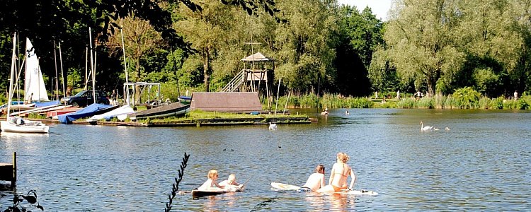 Гаспер-парк в Амстердаме Гаспер-парк в Амстердаме