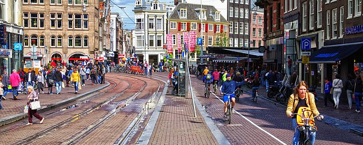 Как добраться из Рейкьявика в Амстердам