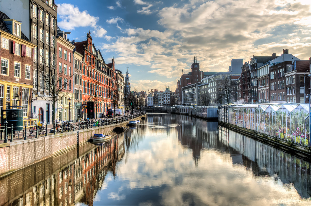 Как добраться из Санкт-Петербурга в Амстердам